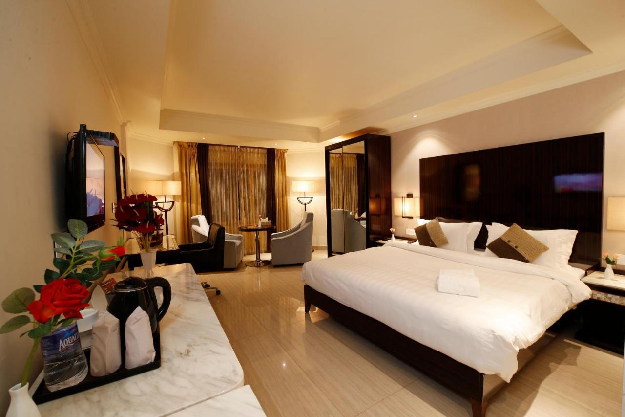 Hotel Park Residency Nilambur Exterior photo